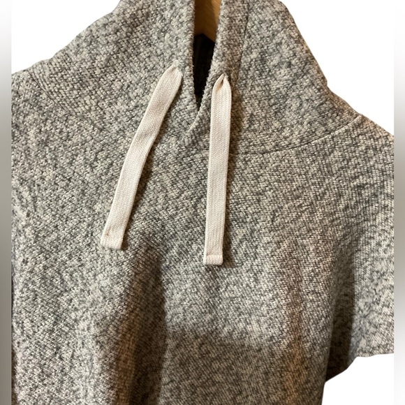 Madewell Quilted Sleeve Hoodie Sweatshirt Top in ivory and gray. Size‎ Large - Picture 11 of 16